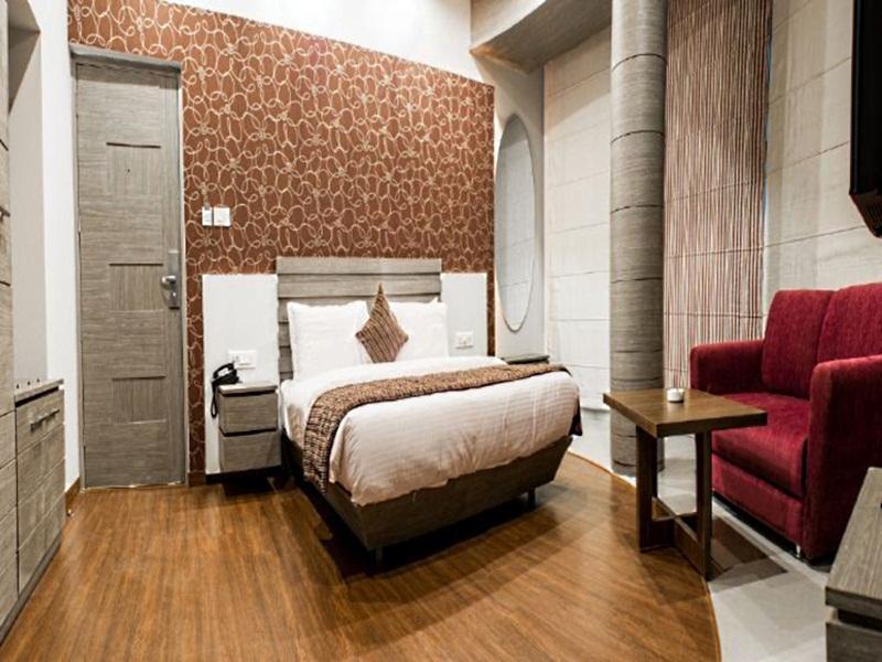 Hotel Narula'S Aurrum Амритсар Екстериор снимка
